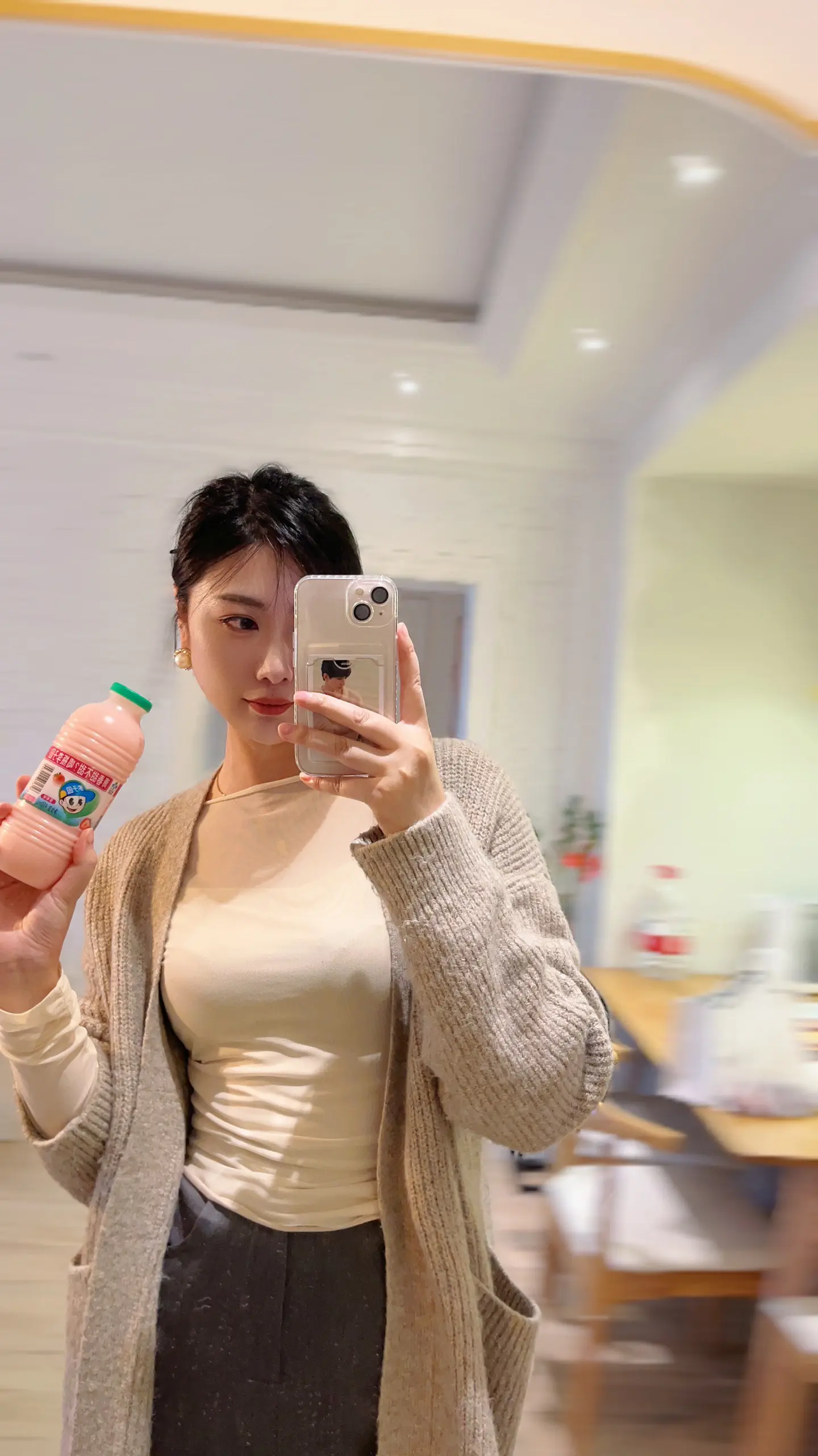 打嗝都是奶味吧，今天心情是粉色。