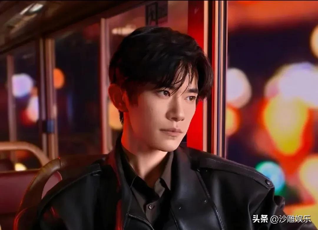 易烊千玺，突然冲上热搜！


3月15日晚，央视315晚会刚把聚光灯对准搞“增高