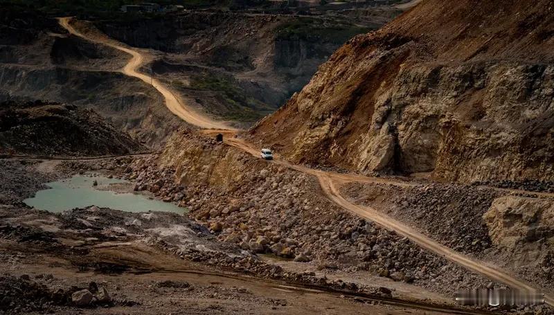 越南宣布禁止出口稀土原矿的核心原因有三点：“一是想摆脱低端资源出口模式，推动本土