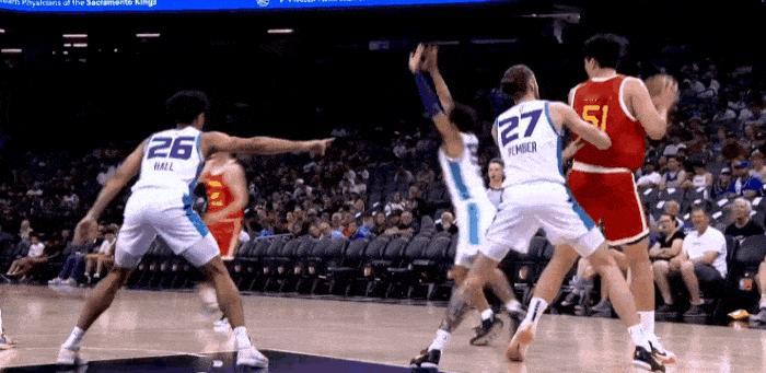 杨瀚森12+4，nba选秀次轮该稳了！高诗岩爆发，一度把分差追至个位数，郭士强扬