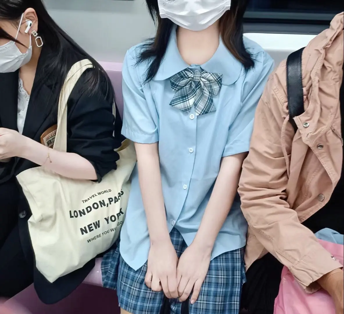 主播之前像小学生