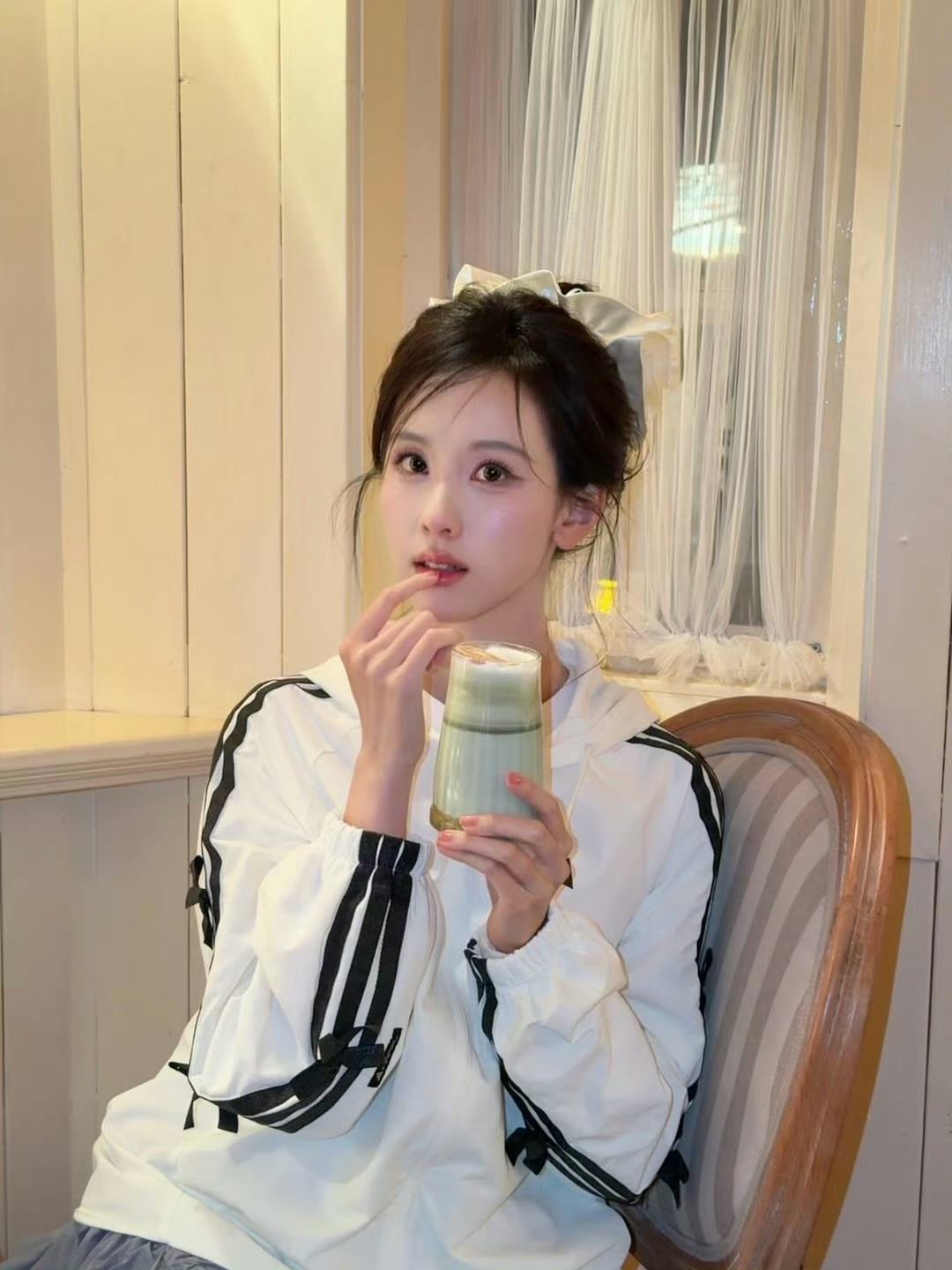 我家爱豆说啥了 “最好的投资就是投资自己，因为只有自己才是最可靠的”      