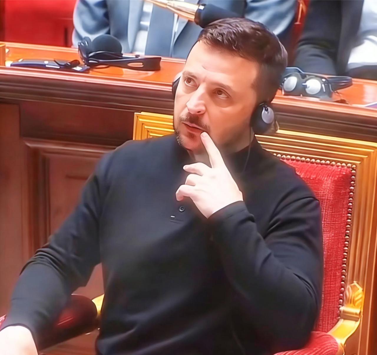 泽连斯基现在肯定后悔死了。

当今天听到美国总统特朗普要强吞丹麦的格凌兰岛言论后