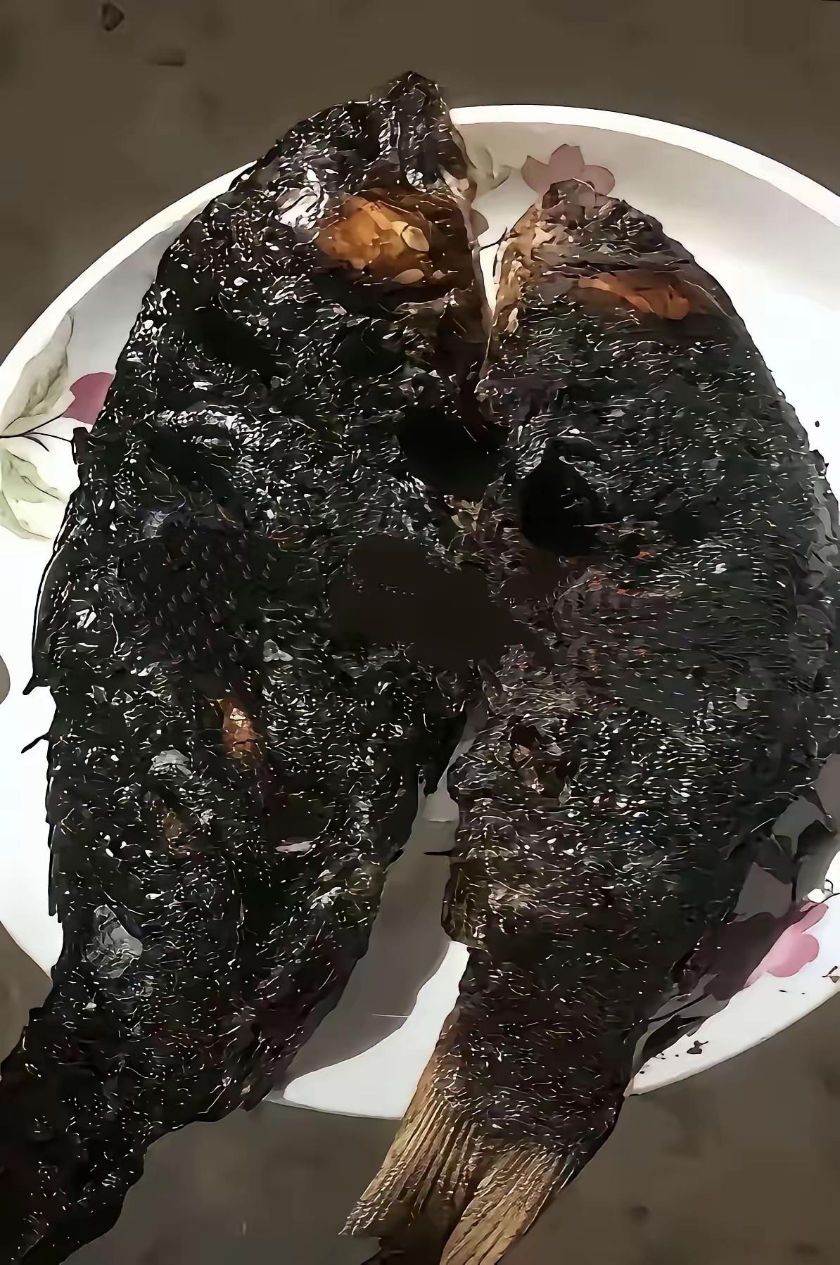 女朋友煎的鱼，各位起个啥名字好？