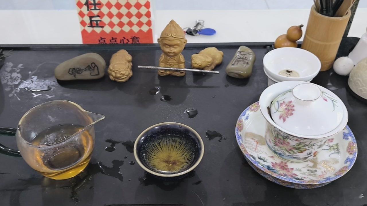 雨天喝茶 