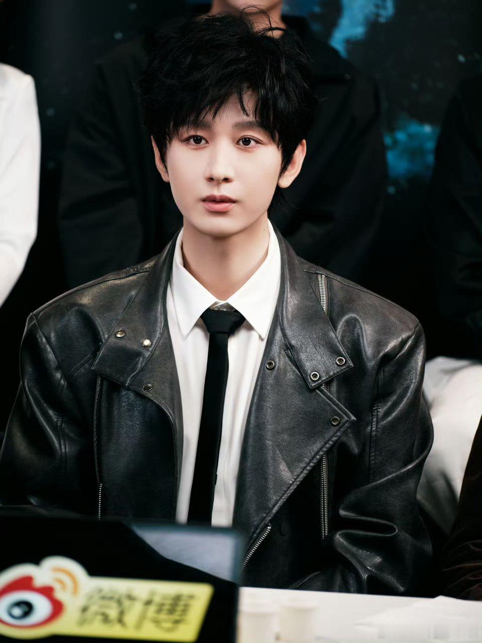 成毅赴山海cy成毅萧秋水李沉舟肖明明他的演技无可挑剔,他的人品善良到了极致,始于