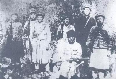 1947年4月5日,美国派费尔博士和汤姆逊博士二人，去日本寻访731部队首脑,来