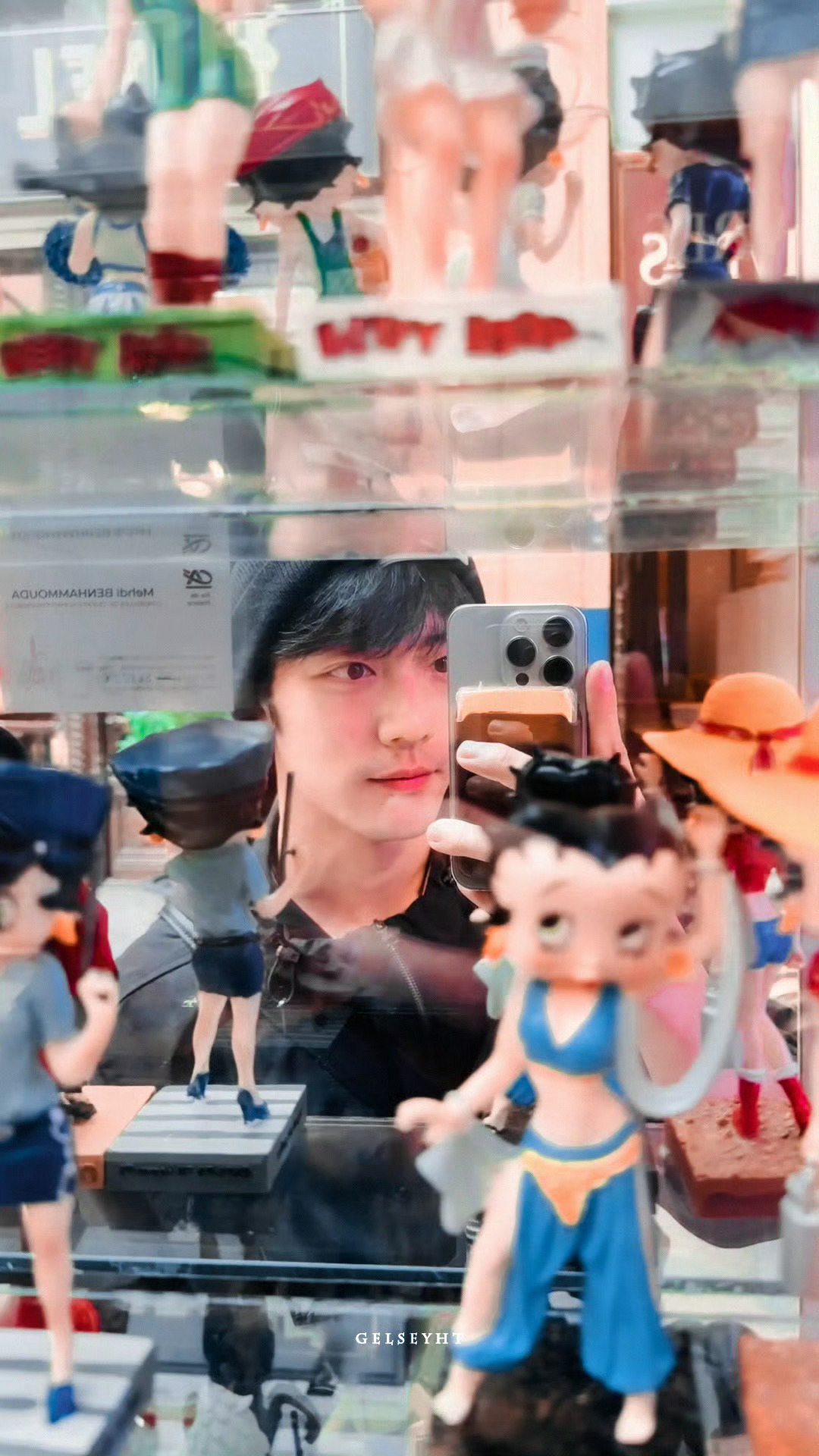 肖战表情包 我愿把满心欢喜, 献给独一无二的你肖战我喜欢你 🌺肖战电影射雕英雄