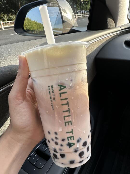不愧是一点点最好喝的一杯！！幸好点了大杯。。