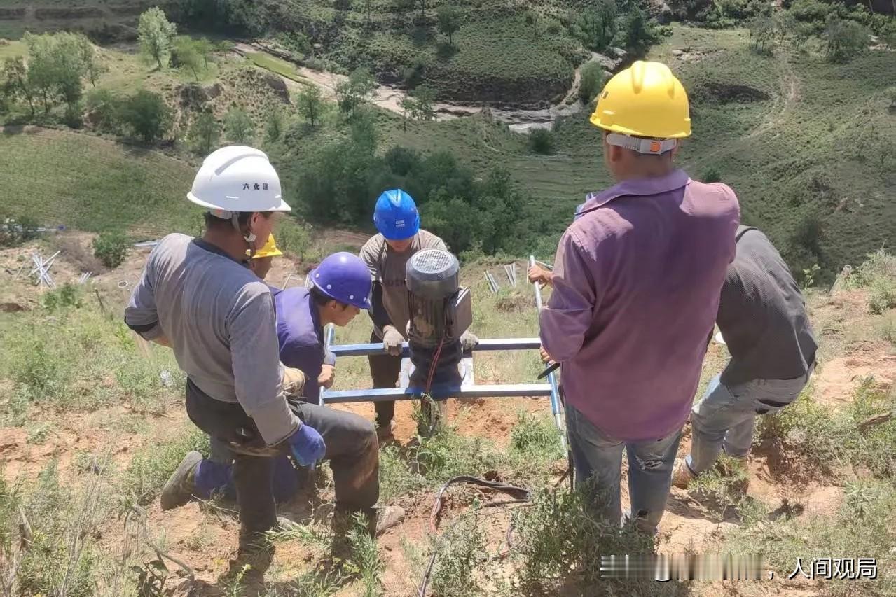 二十多年工地辗转奔波，这笔饱含血汗的钱，终于有了回应。
老公在工地打拼了二十多年