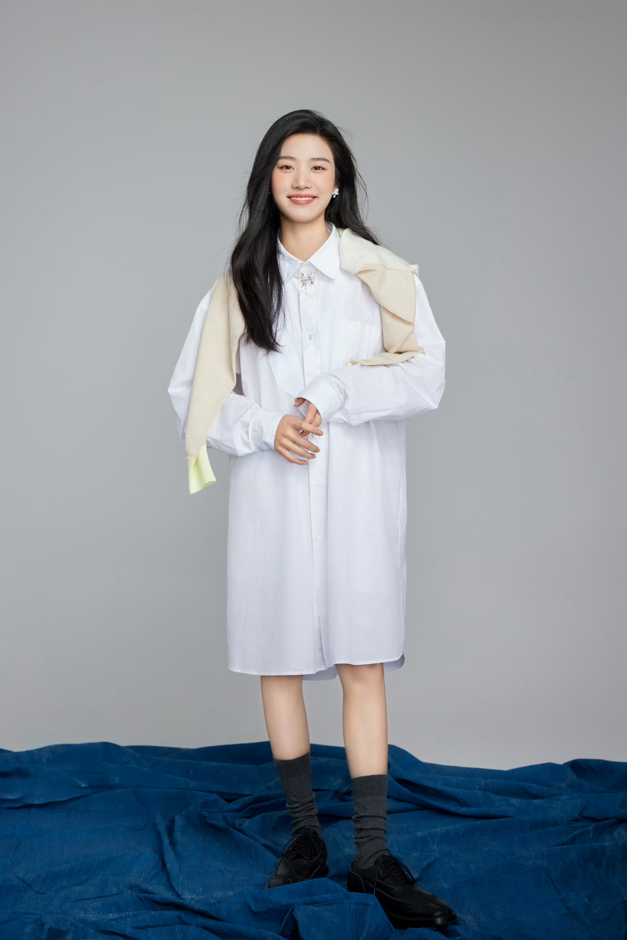 #卢昱晓首个常驻综艺# 《我家那闺女》要上线了![打call][打call]这套