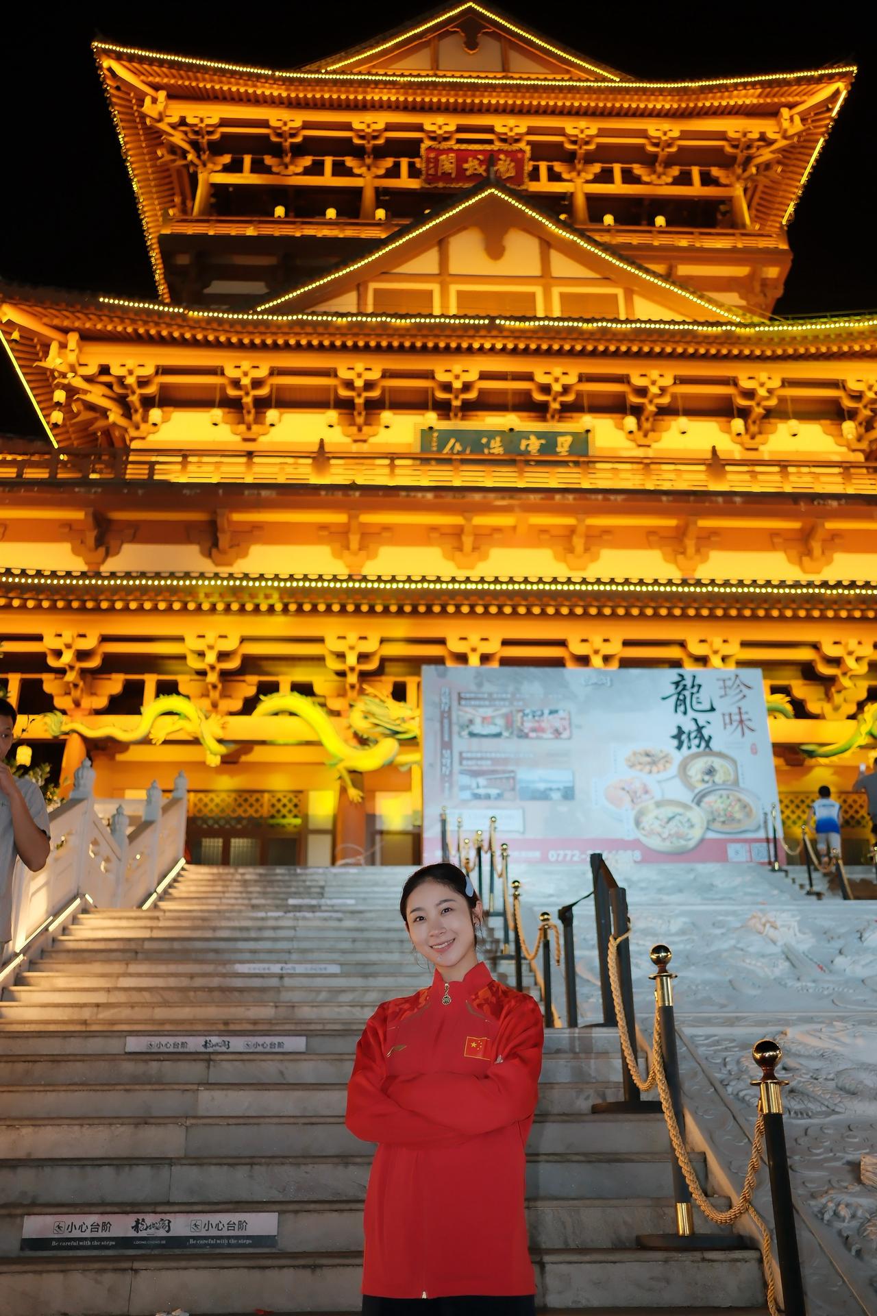 古镇打卡，随手拍下。氛围感拉满的夜晚 千年古都的独特风景 旅行随手拍分享 城市夜