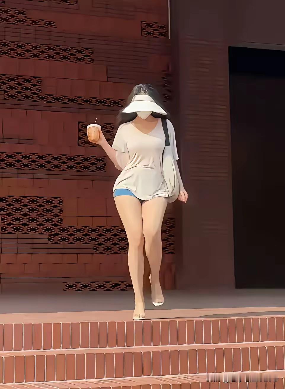 都说这种体型招人喜欢，请问这是梨形体型还是葫芦形体型？