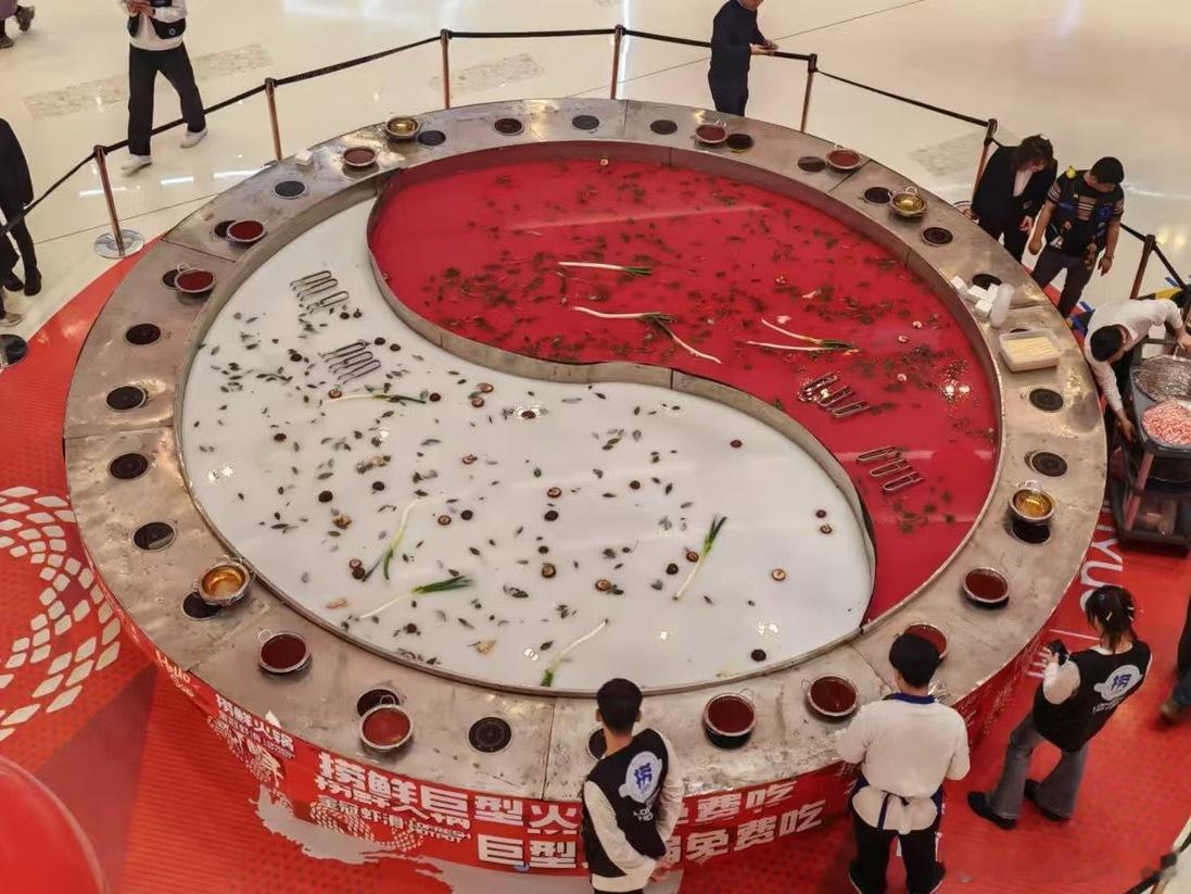 我只想喝一碗藕汤收到一盆 直径有我2/3个键盘那么大 我状态如图： ​​​