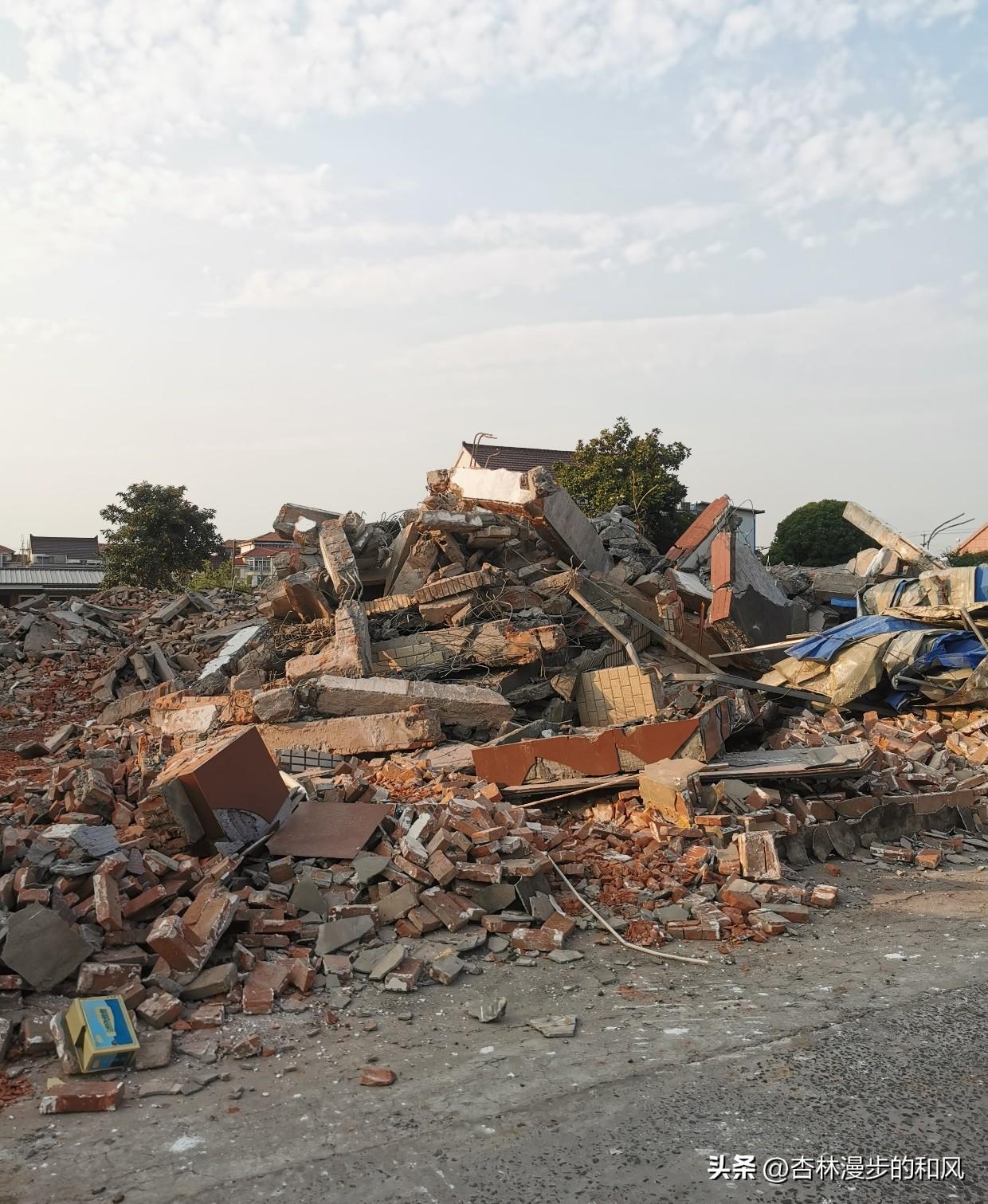 实拍河北这个村拆迁现场：签约率过九成，有人欢喜有人愁

昨天路过河北唐县高昌庄，