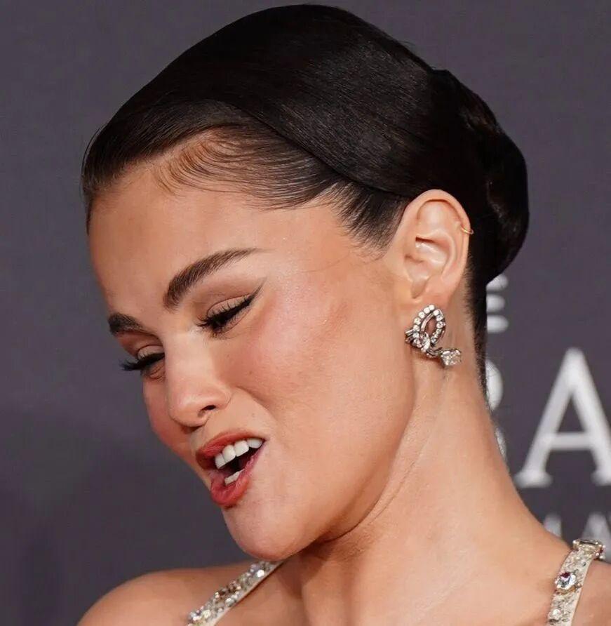 在饭圈总有一些别有用心之人，以恶意发布他人丑照为乐，Selena Gomez便不