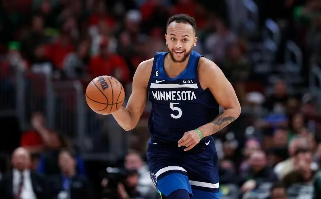 凯尔安德森已恢复训练，预计下个月就会加入中国男篮！

NBA球员凯尔安德森在本赛