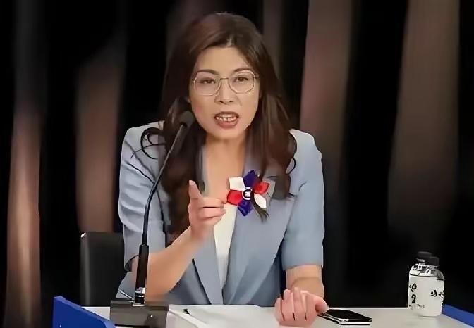 中国国民党主席郑丽文说：我父亲并不是1949年来到台湾的，是在50年代经过金三角