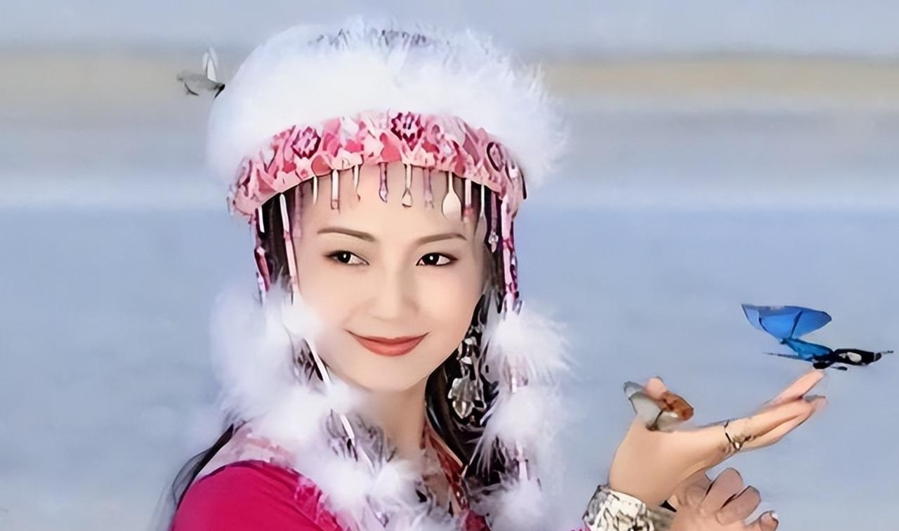 清高宗乾隆的妃子和卓氏，在清朝廷平定大小和卓叛乱之后被送入宫中，被乾隆封为容妃，