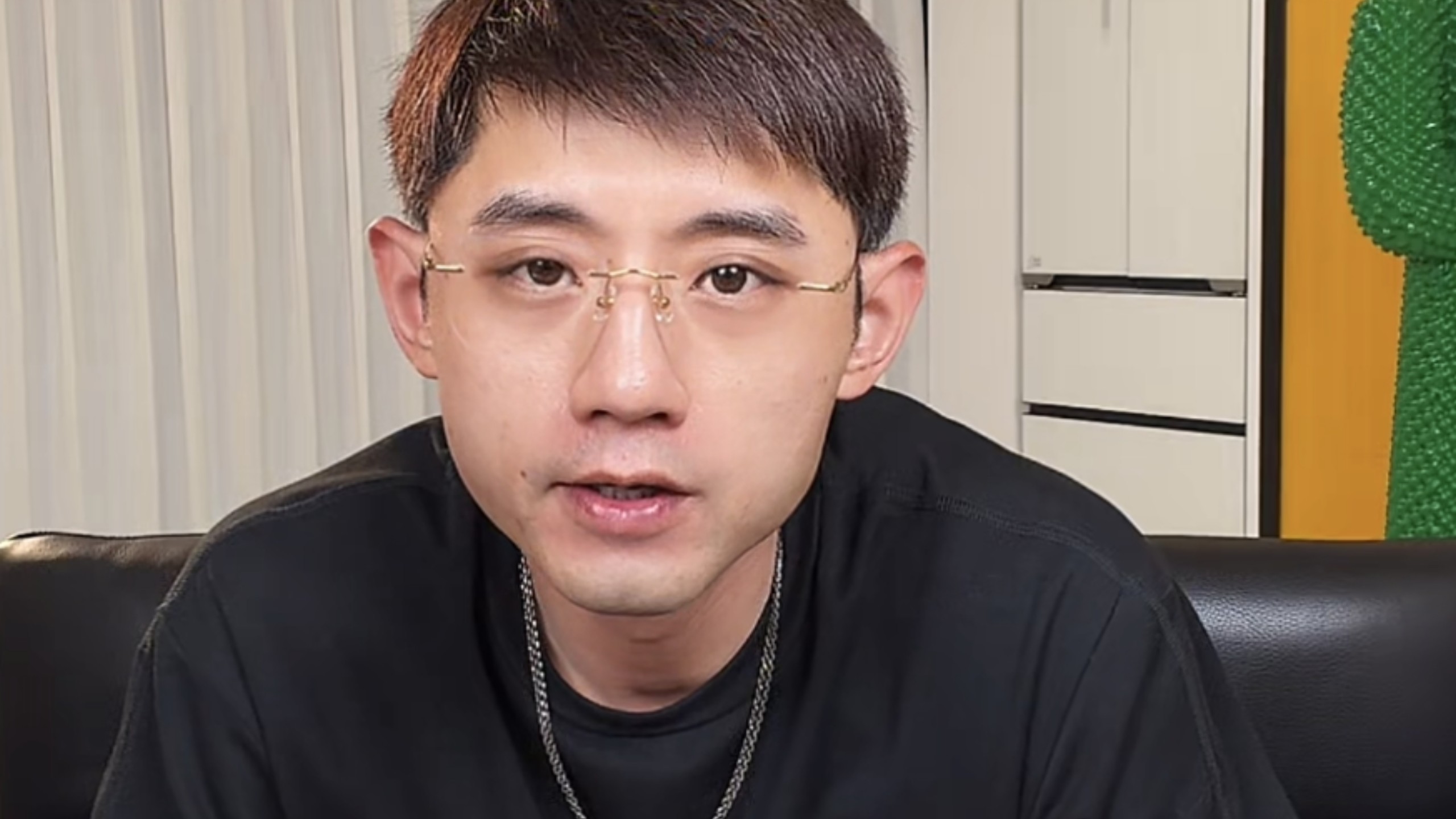 张继科说被刘丁硕点名再反击乒圈隔空对线持续发酵。刘丁硕直播不点名提出质疑，直指低