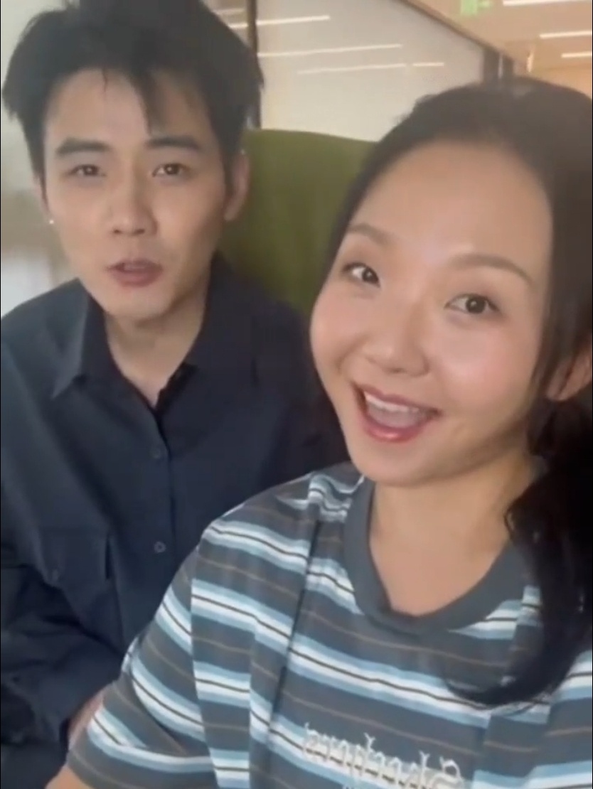 没想到有一天会磕到辣目洋子和任豪[泪奔] ，果然还得是影视作品给人滤镜 ​​​