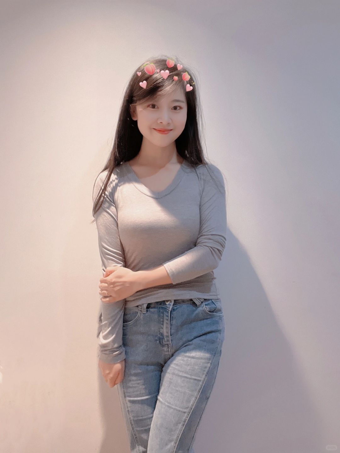 就坐着，写长长的信