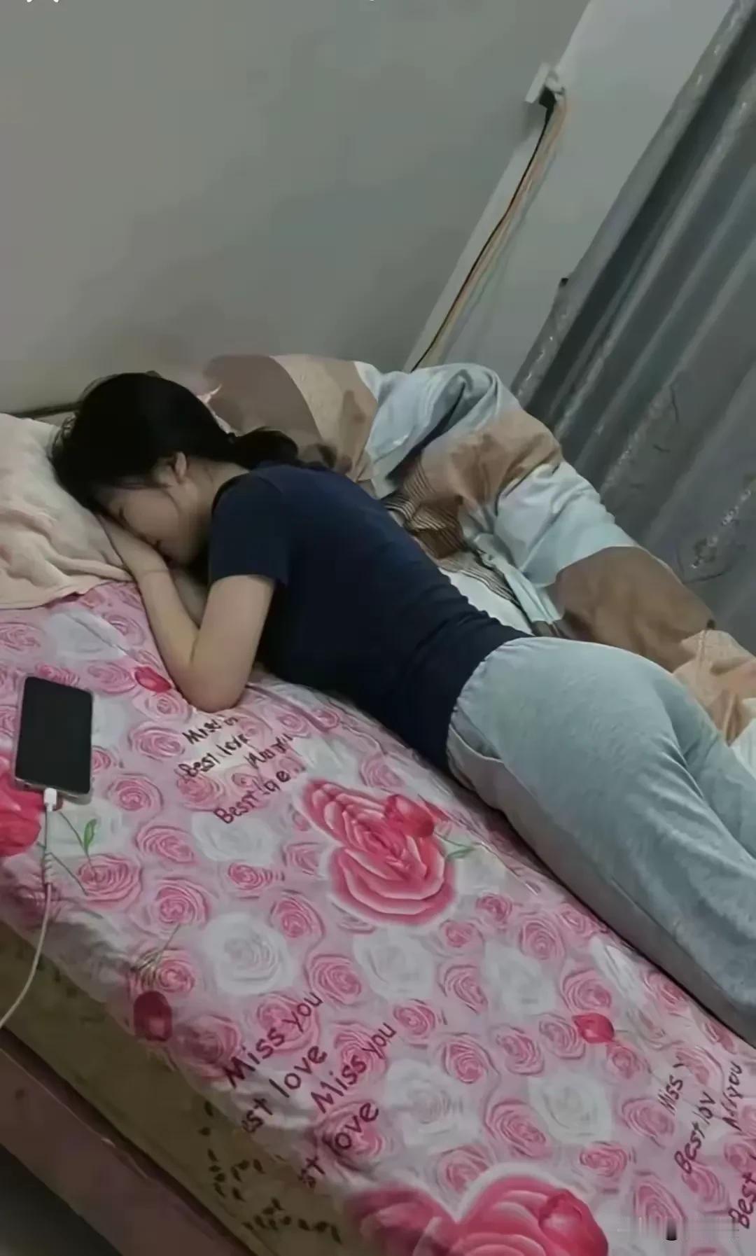 有时候连我自己也界定不了，什么是懒，什么是气血不足。反正就是不想动。