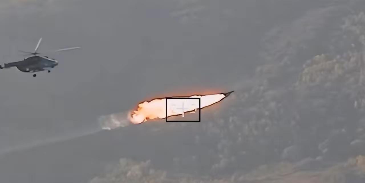 1. 俄军飞机坠落残骸含空对空导弹 让乌军后背发凉：12月初俄军天竺葵-2无人机