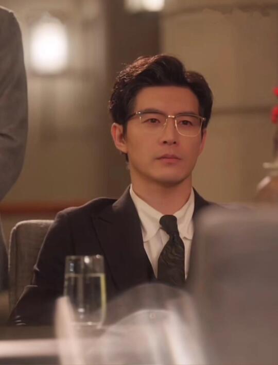 《或许春天知道》作者：明开夜合 年上伪骨科！！