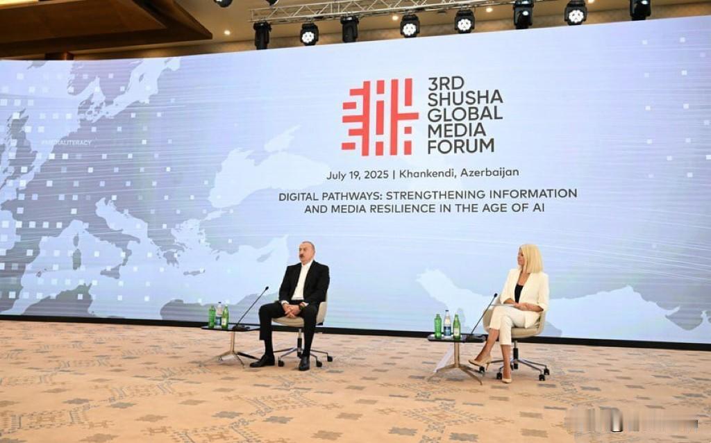阿塞拜疆，阿利耶夫真是不害怕普京，也不惧怕世界第二的俄罗斯军队了。阿利耶夫告诉泽