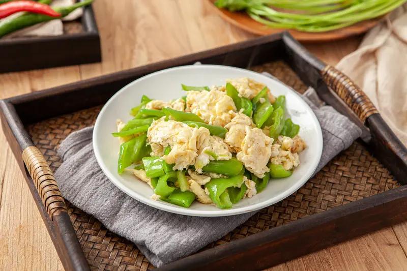 早上起床的我:今天起的早，吃饱饱，中午不吃饭了，好好干活……
实际吃饱饱的我:吃