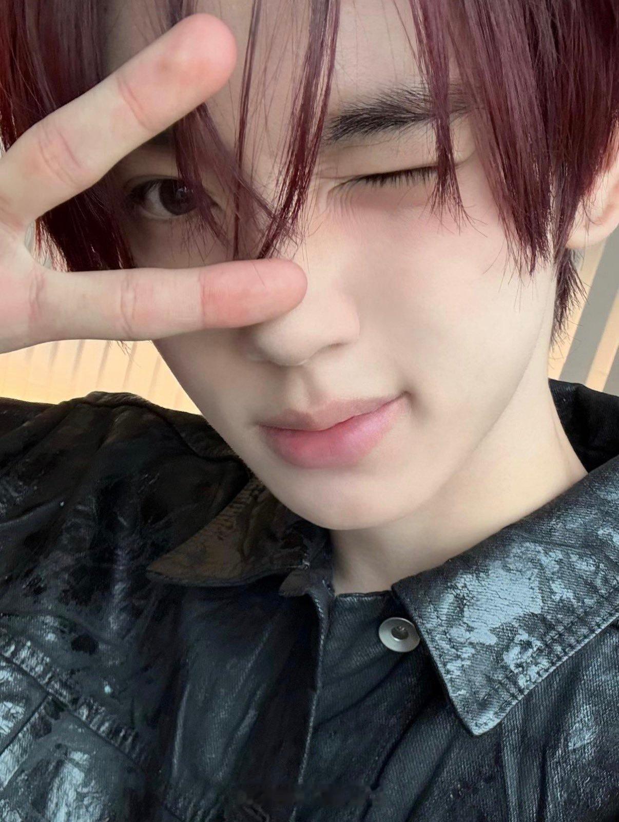 ₍ᐢ.🐽.ᐢ₎♡̷ ༘©cosmopolitankorea 韩维辰
