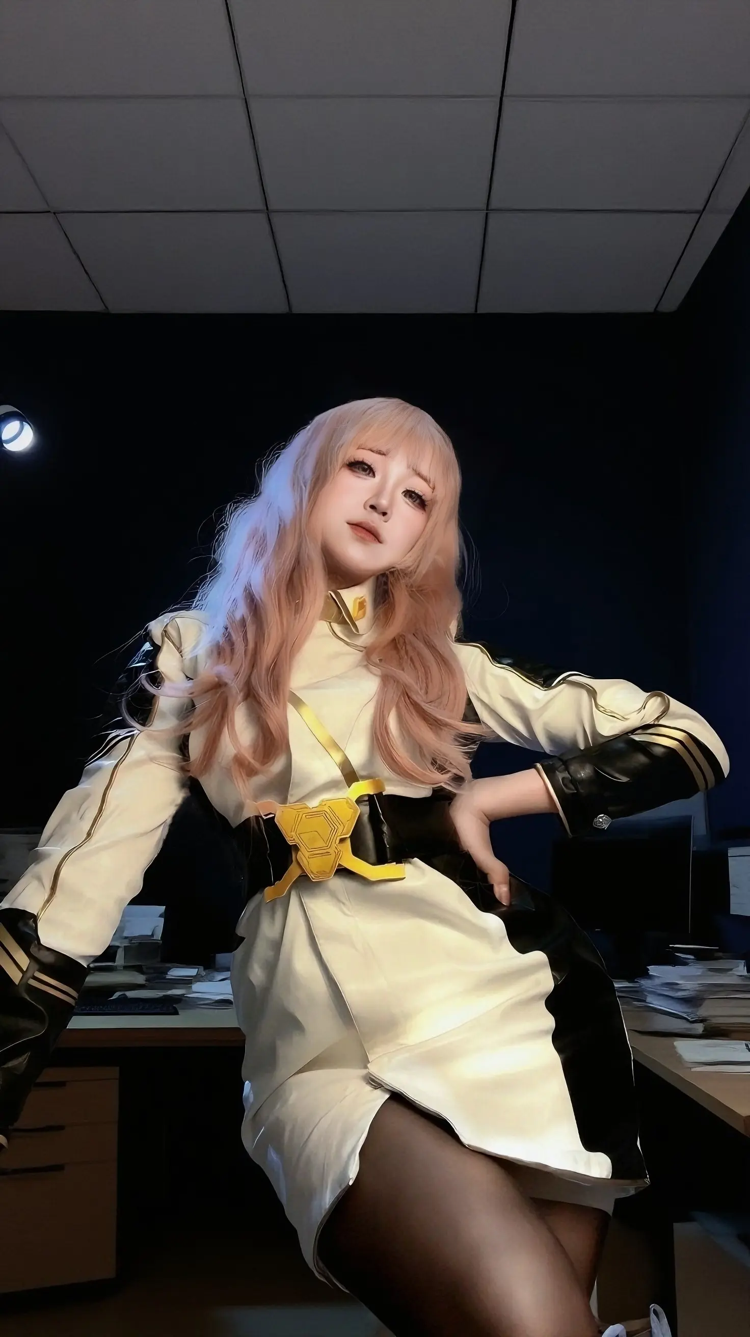 有话来我办公室说。