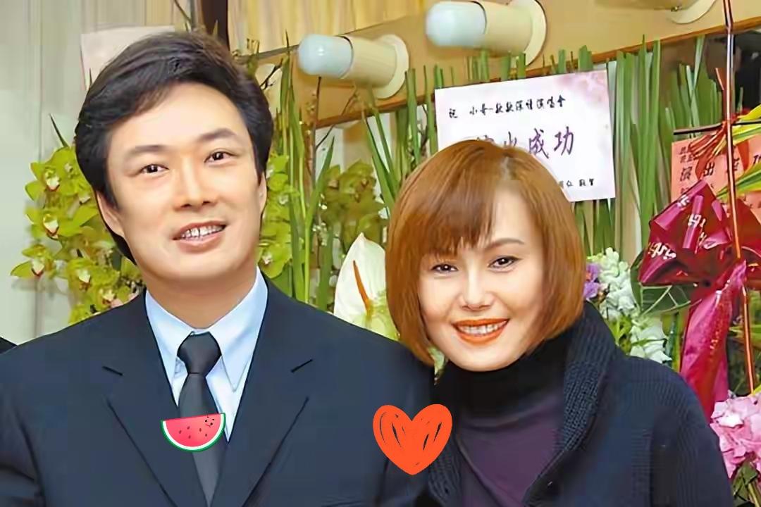 这两个人把“老来伴”过成了偶像剧，江蕙给费玉清做饭，费玉清在江蕙生病时天天视频。