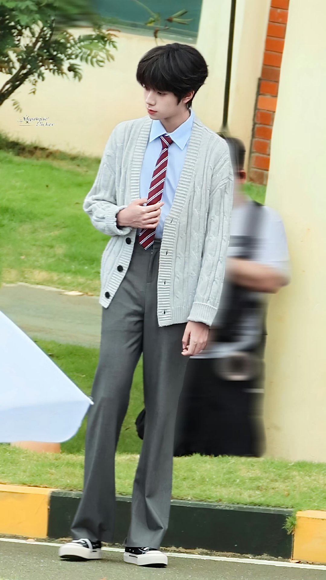 王橹杰衬衫夹王橹杰穿衬衫夹 omg，王橹杰我们的少年时代2穿衬衫夹