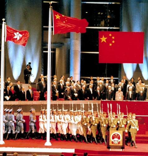 咱们很多人都认为香港之所以能回归，是因为租期到了，但其实根本不是那么回事。如果英