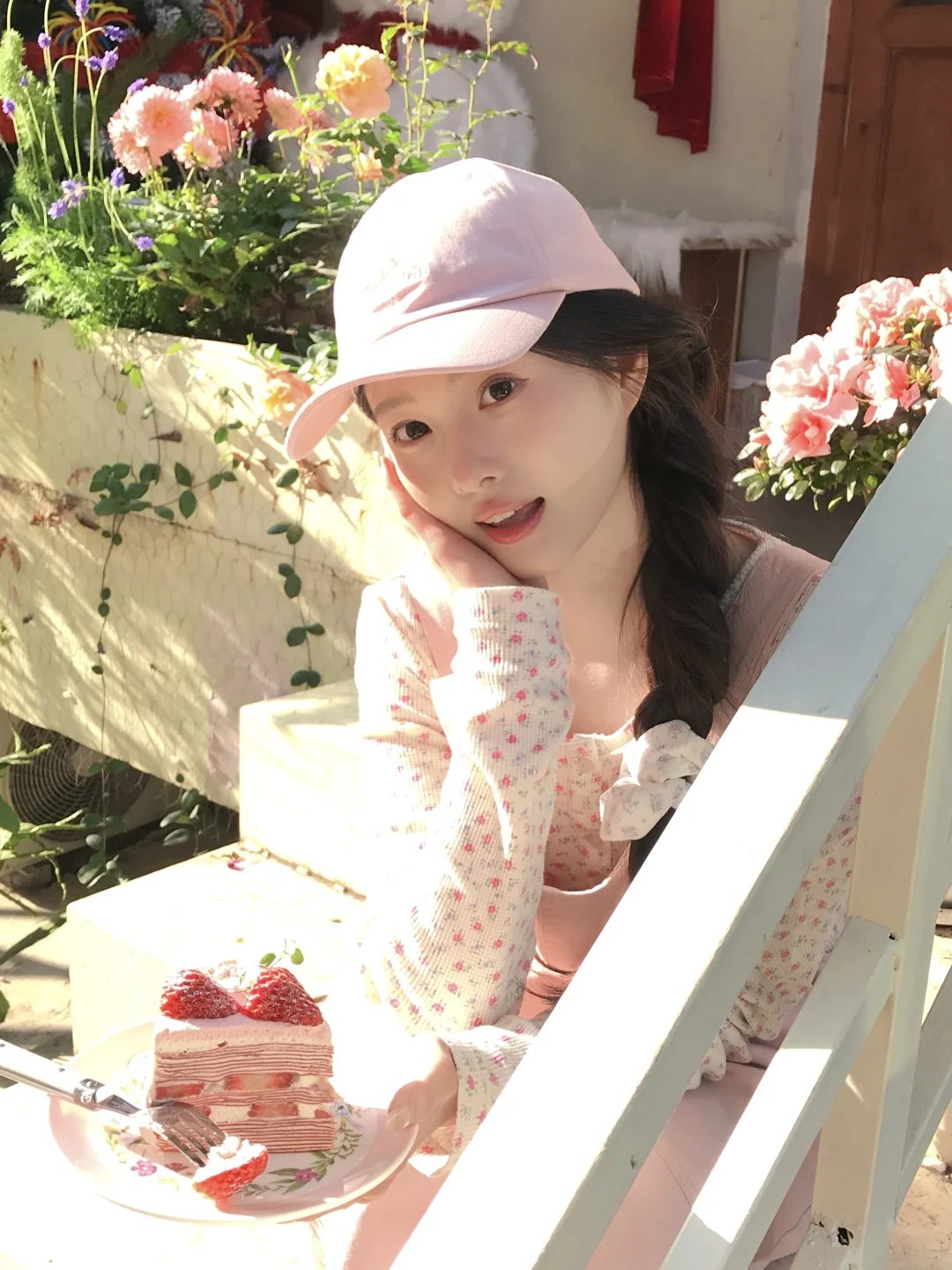 🍓𝘀𝘁𝗿𝗮𝘄𝗯𝗲𝗿𝗿𝘆‧₊˚💭 ⸝⸝꙳