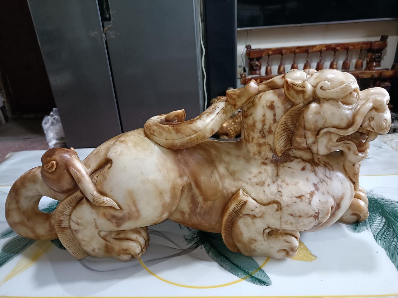 为什么专家没市场了?专家忽悠老百姓一二十年了，老百姓清醒了，不相信专家了，所以专