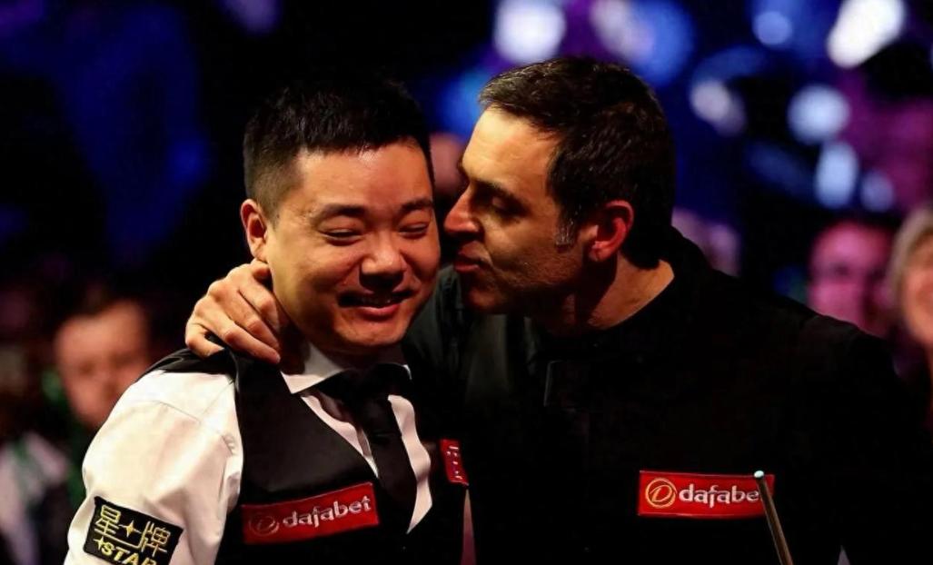 奥沙利文对着镜头一字一句地说：没有丁俊晖，我们这帮世界冠军，现在全在开出租车。