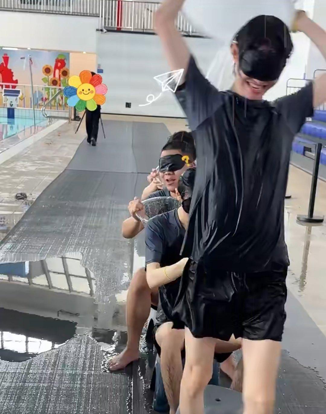 一诺发布运动会魔丸官方视角官方视角解锁一诺魔丸时刻，泼水拔河全程笑点不断