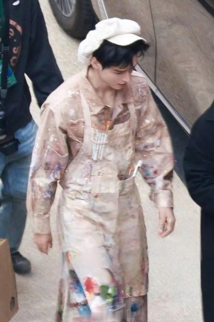龚俊vogue盛典路透 龚俊小画家造型 龚俊小画家造型来啦 ​​​