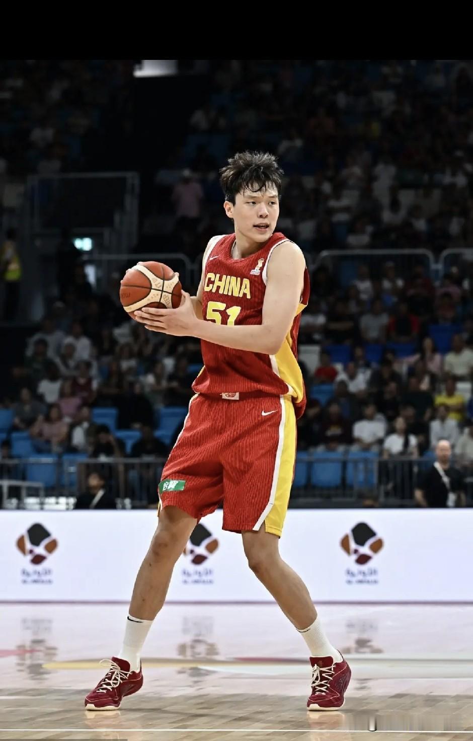 中国男篮89：87黎巴嫩男篮，对中国男篮打分评价如下：
1、杨瀚森：9.8分
现