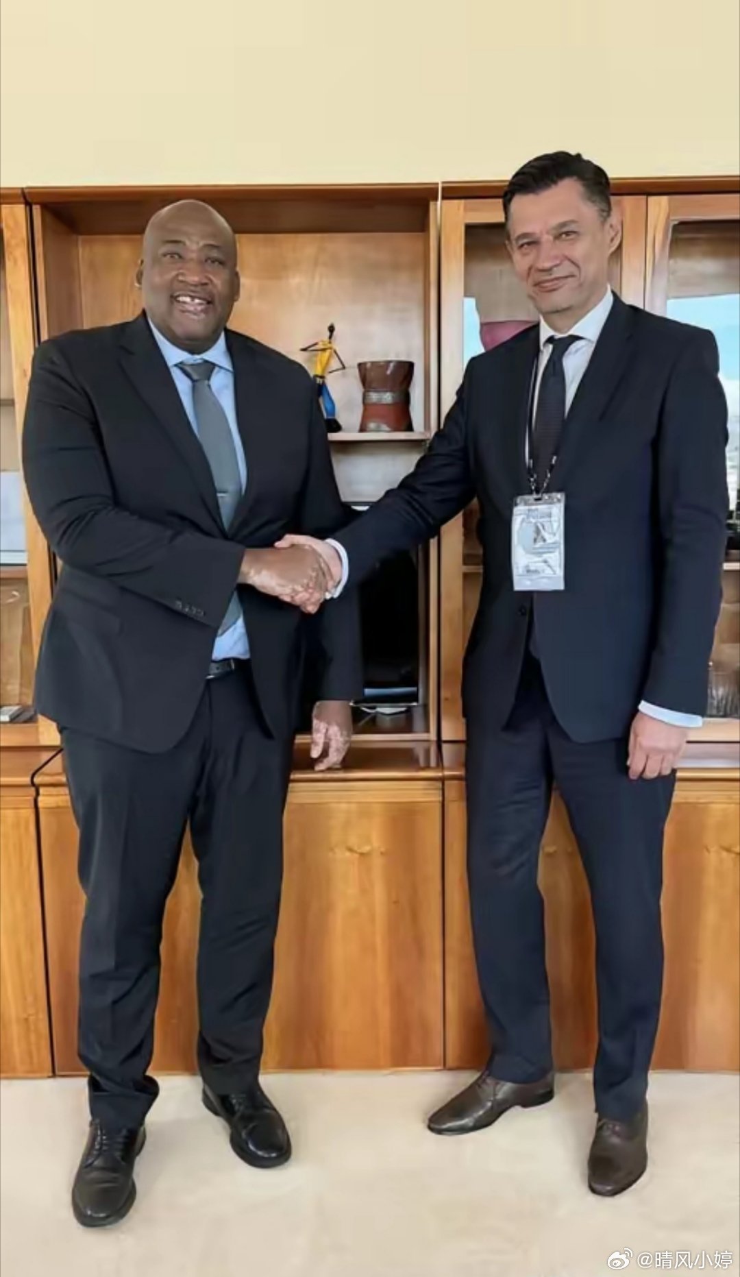 当场拒绝！乌克兰大使强硬回怼伊朗，一番话掷地有声伊朗驻南非使馆致函乌克兰使馆，邀