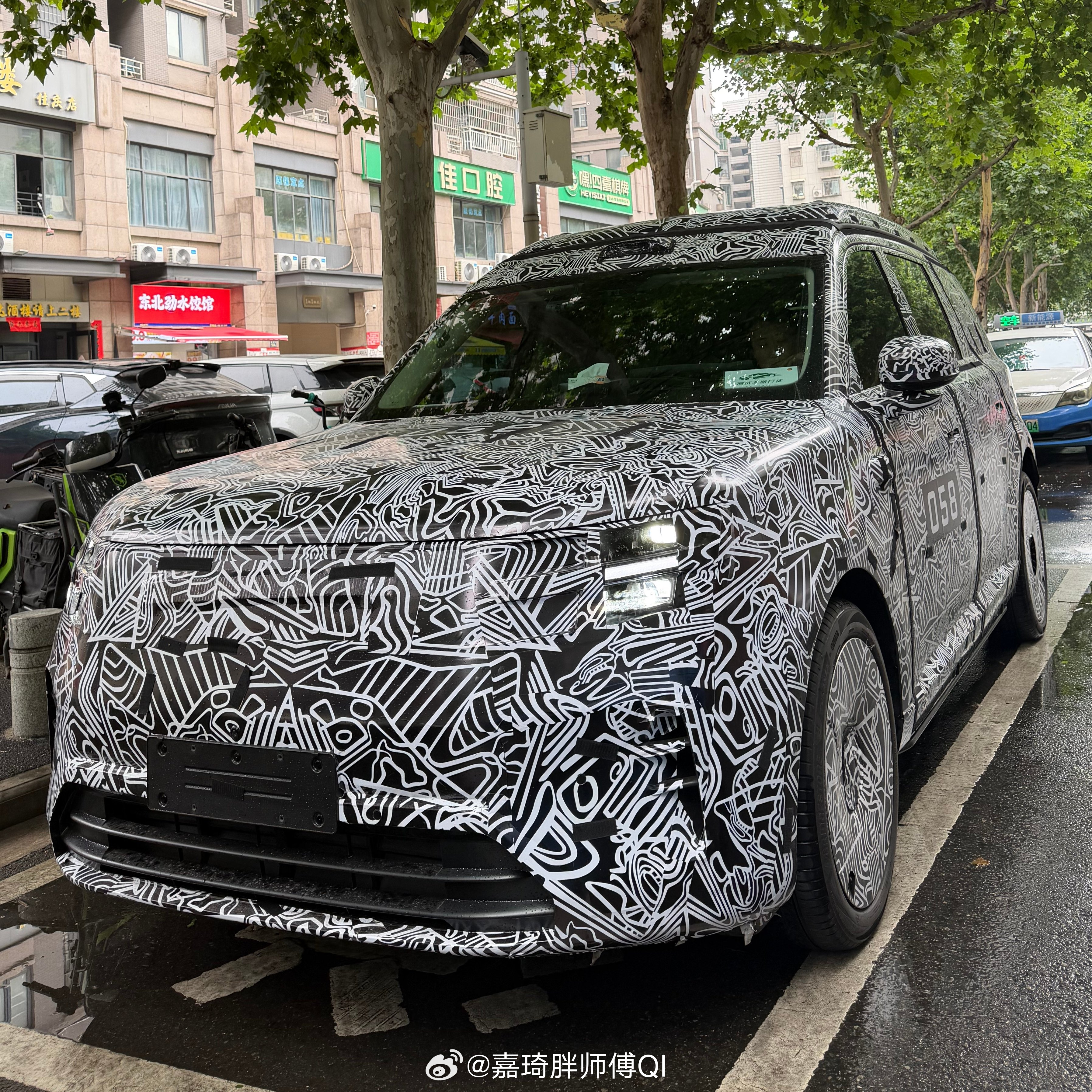 小米寻天再曝伪装车大v聊车