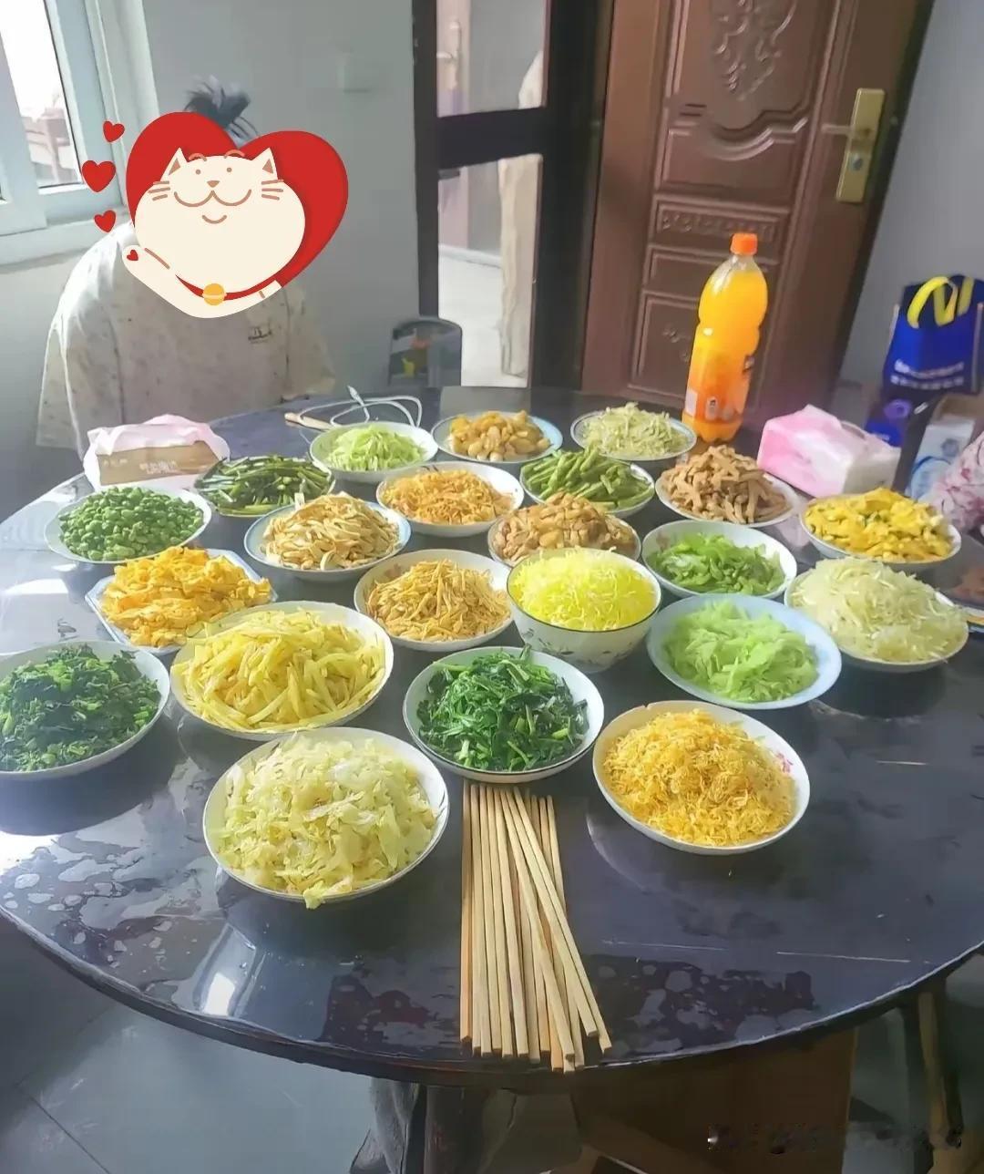 吃肉就容易胖，要想减肥尽量清淡，多吃蔬菜，还不会缺维生素。
吸收好的人，胖人要是