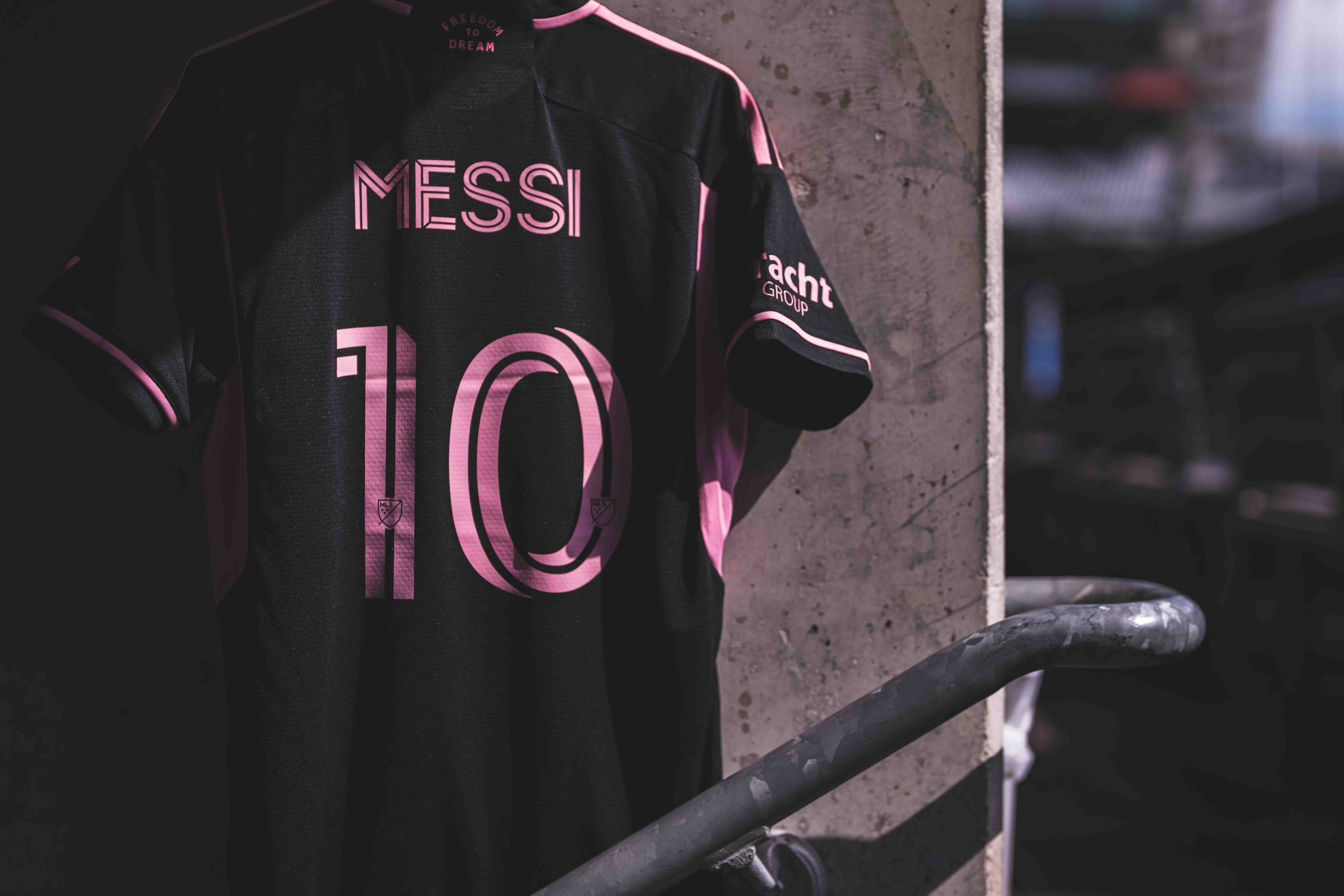 莱昂内尔·梅西的球衣👕🔟已准备就绪...🏟️✨#梅西##纽约城vs迈阿密国