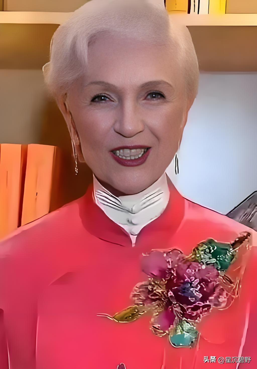 突发！世界首富马斯克的母亲梅耶，在社交媒体上公然表态：中国在公路、隧道、建筑、基