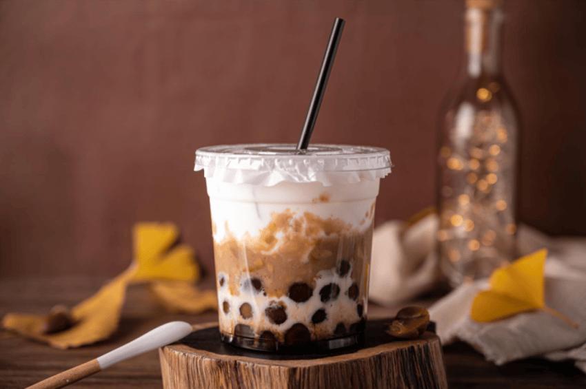 奶茶里的冰博克，乳企的“新战场”？