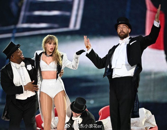 霉霉秀恩爱霉霉谈与男友刚约会时的心情 霉霉Taylor swift谈到与Trav