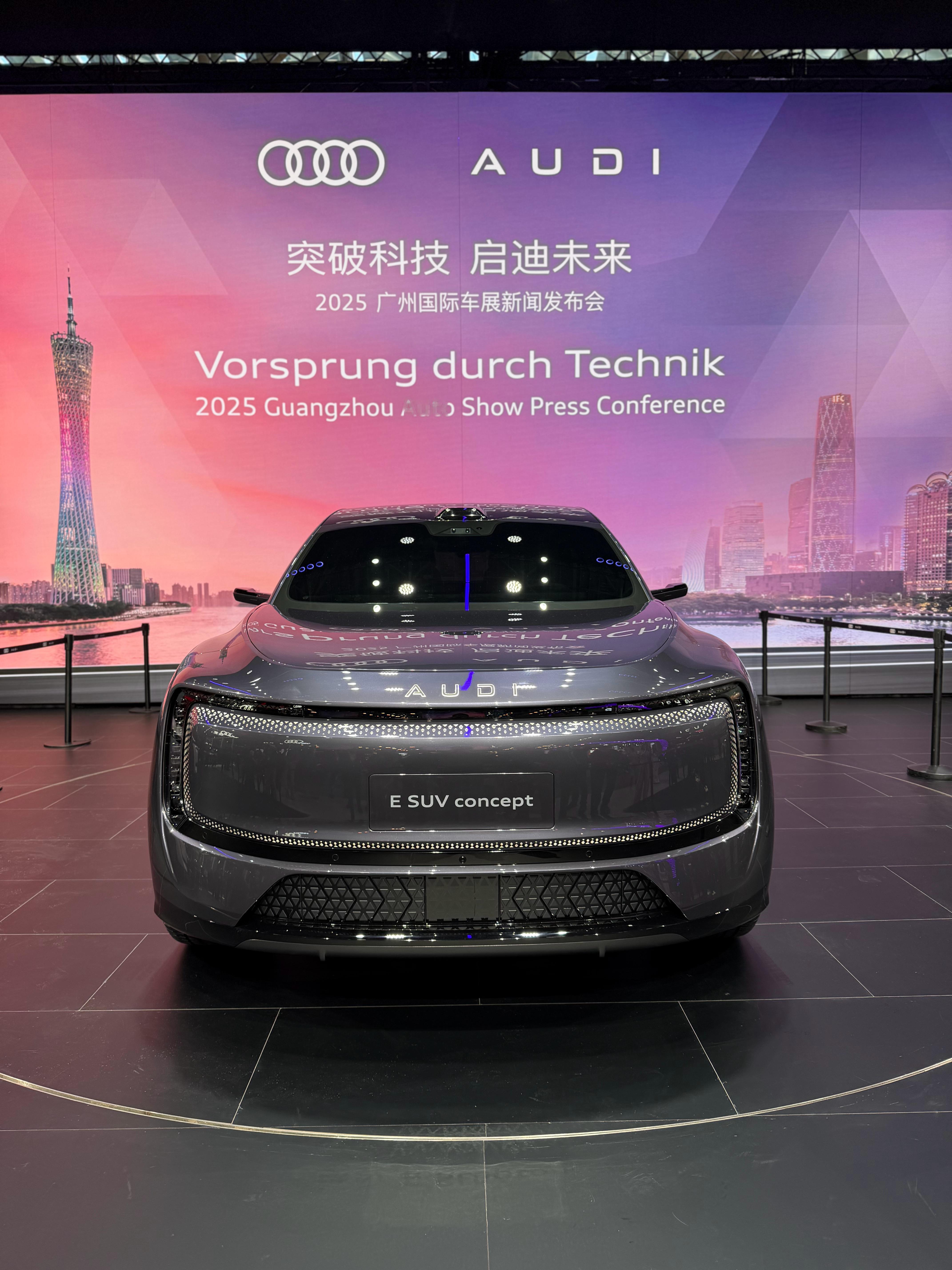 字母奥迪AUDI第二款车的概念车E SUV concept，延续E5 Sport